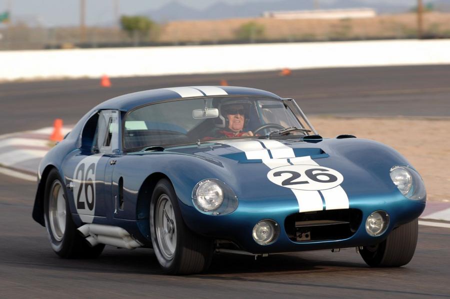  Shelby Cobra Daytona Coupe CSX2601 1965 года  (фото 1 из 44)